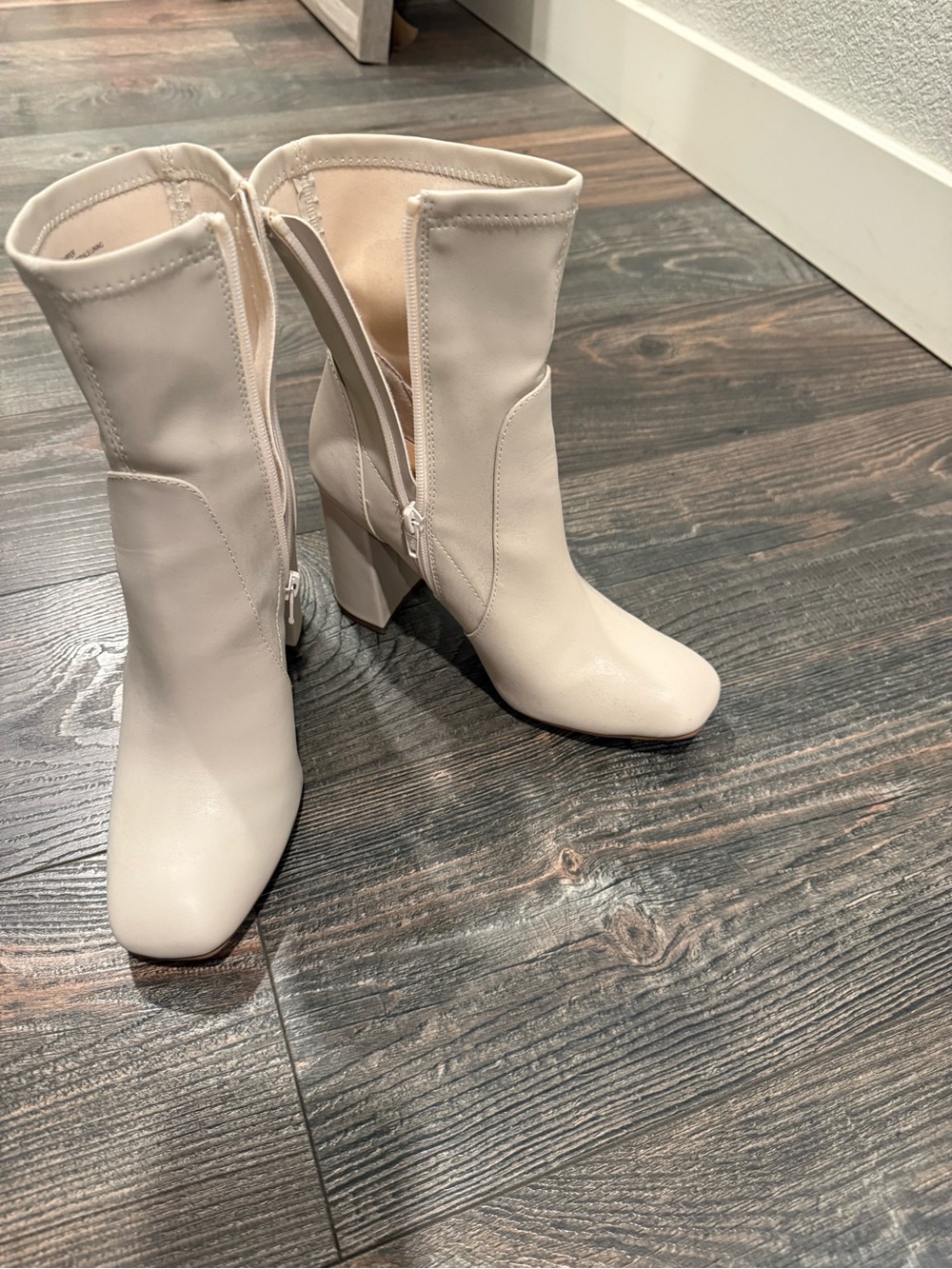 Universal Thread Cream Square-Toe Mid-Calf Block Heel Boots